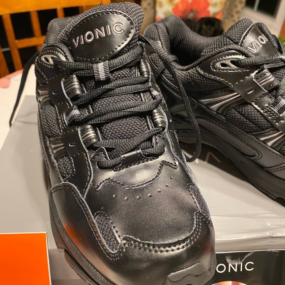VIONIC 23MWALK SNEAKER size 8, black, NWT - Picture 3 of 12